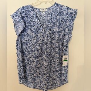 Chaus Women's Top in Blue and White Floral